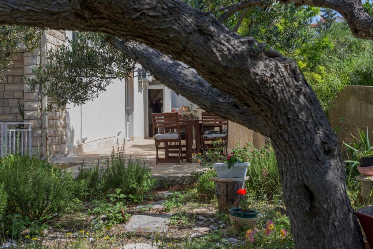 Appartamento Olive Garden Hvar Town Esterno foto